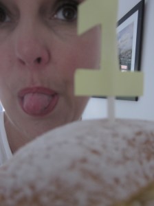 Ann Ages Gracefully 1 jaar