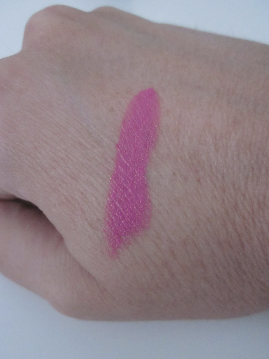 Sleek Fuchsia lipstick