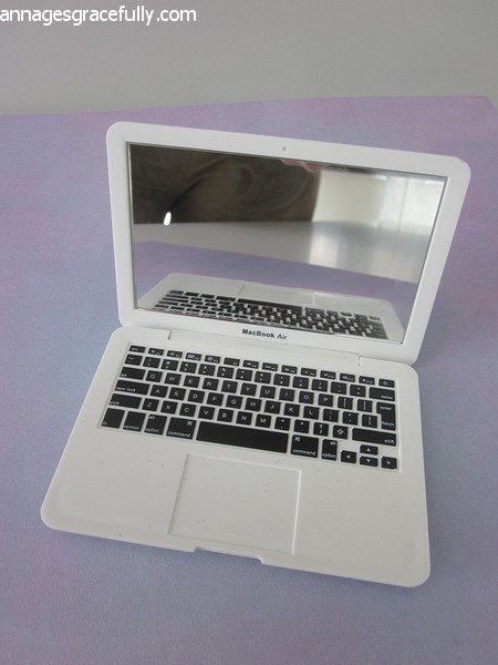 Macbook makeupspiegel Ann Ages Gracefully