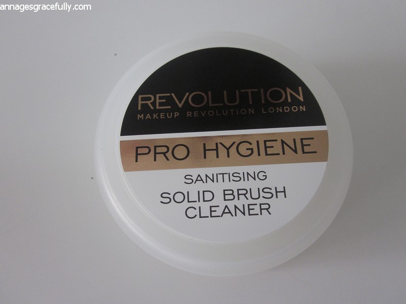 Revolution Solid Brush