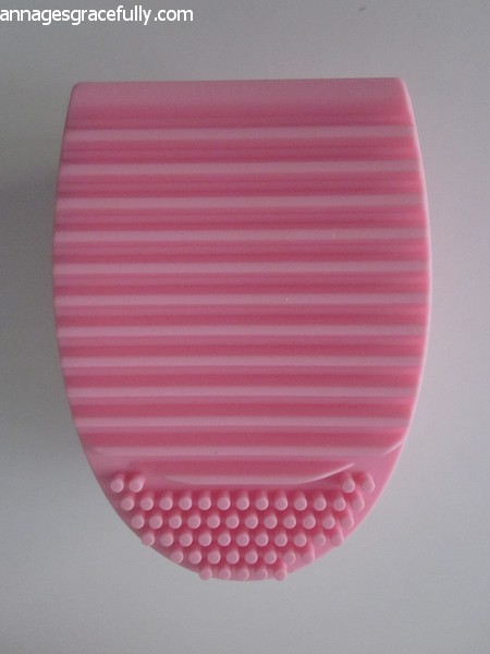 Brush cleaner Styletonebox oktober 2016