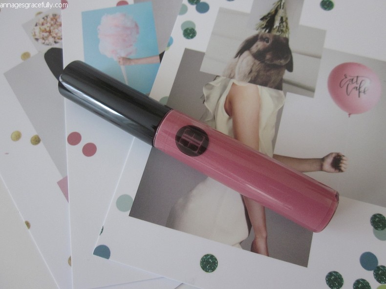 Evelyn Iona lip gloss