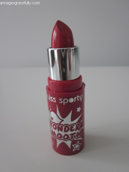 Miss Sporty lipstick 300 Incredible Red