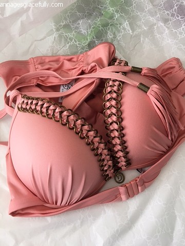 Doutzen bikini Hunkermoller