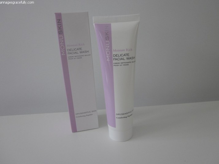 Monu Delicate face wash